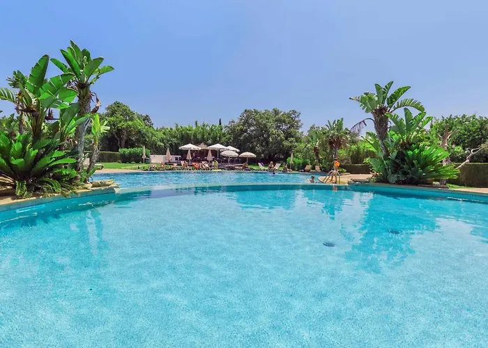 Balaia Golf By Mtphomes Apartament *